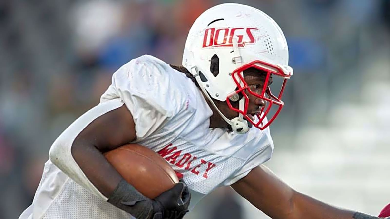  Auburn Tigers Land Huge Commitment from 4-Star Edge