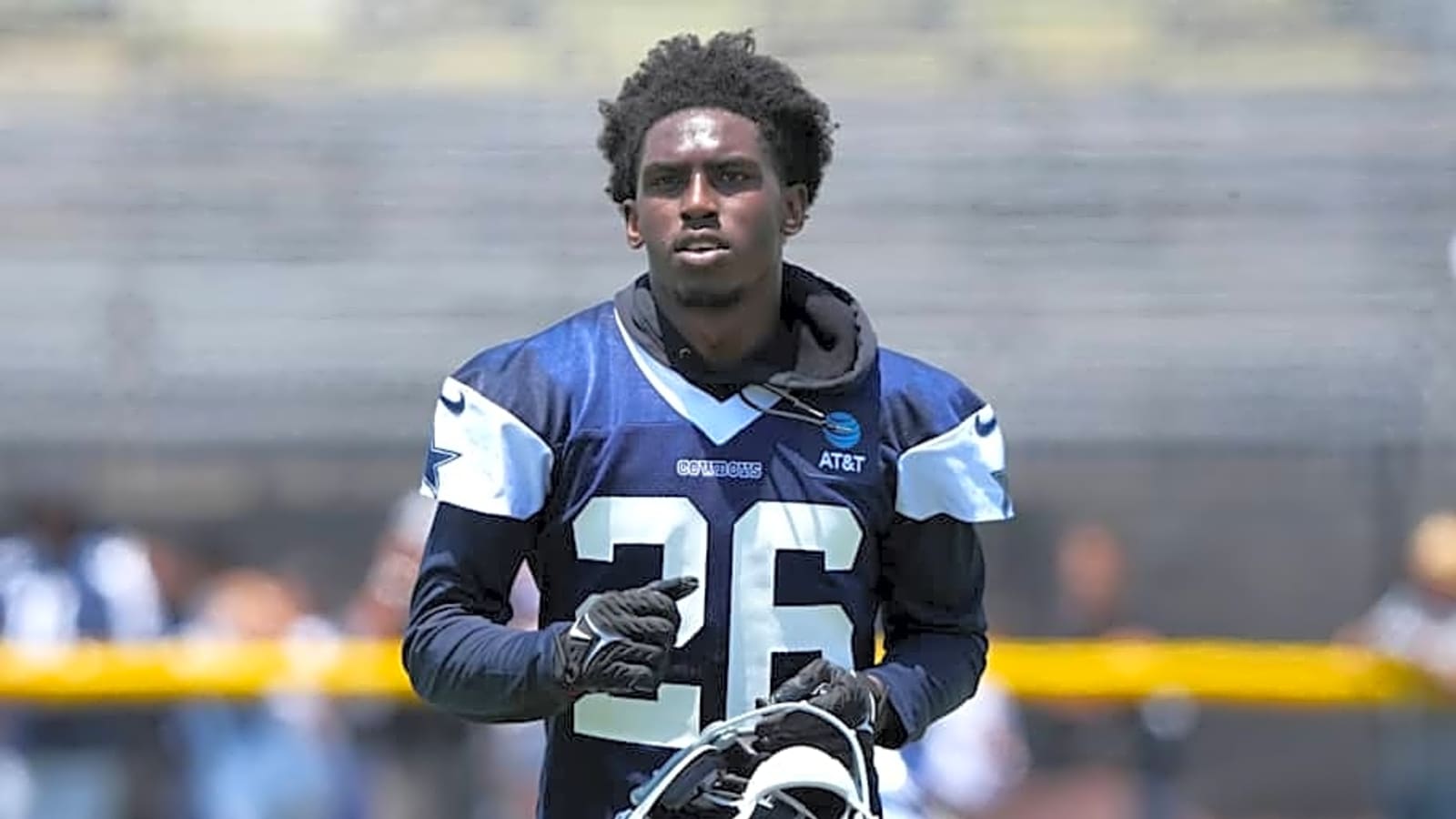 Stephen Jones drops cryptic update on DaRon Bland contract talks