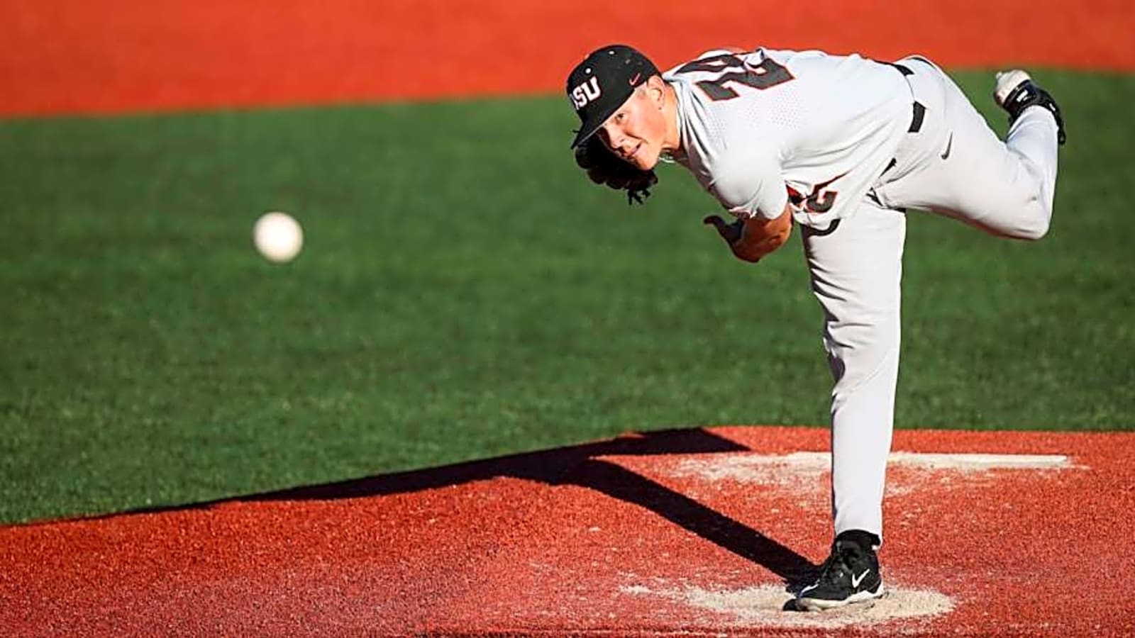 Oregon State Pitchers Ethan Kleinschmit, Dax Whitney Invited to USA Collegiate National Team Camp