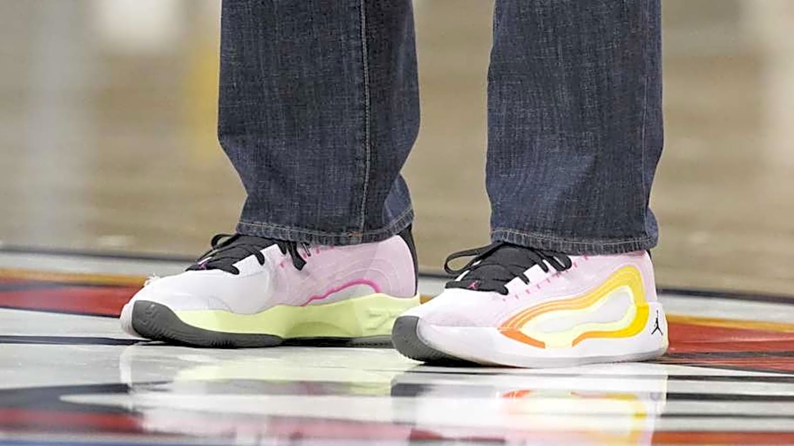 Don Nelson Wears Luka&#39;s Sneakers in Protest of Mavericks Trade