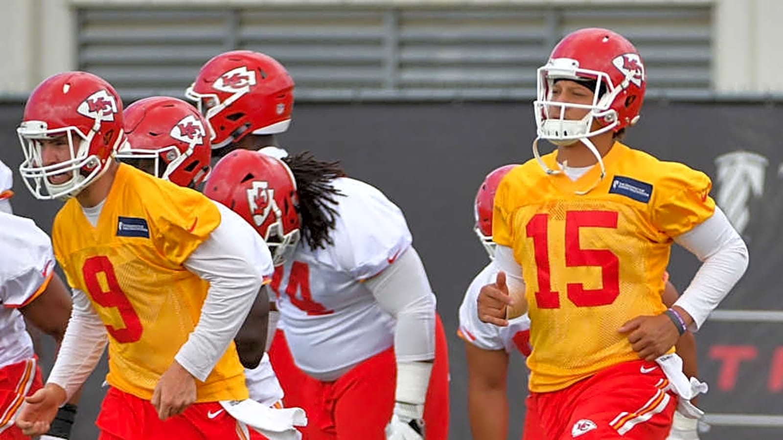 Bombshell Blowup: Ex-Chiefs QB Unleashes Savage, Uncensored Rant Dismantling Patrick Mahomes’ Unstoppable Myth