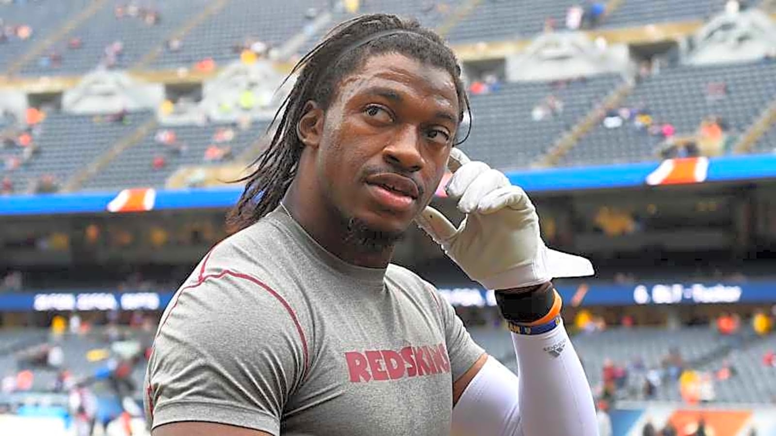 Former Steelers star goes after Commanders’ Robert Griffin III