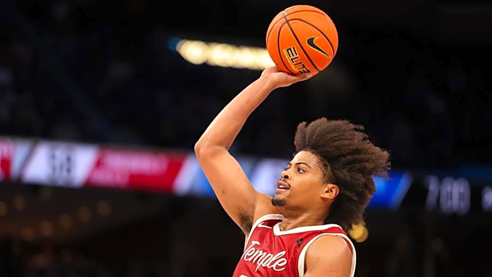 Wisconsin Badgers fill final basketball roster spot with transfer forward from Temple