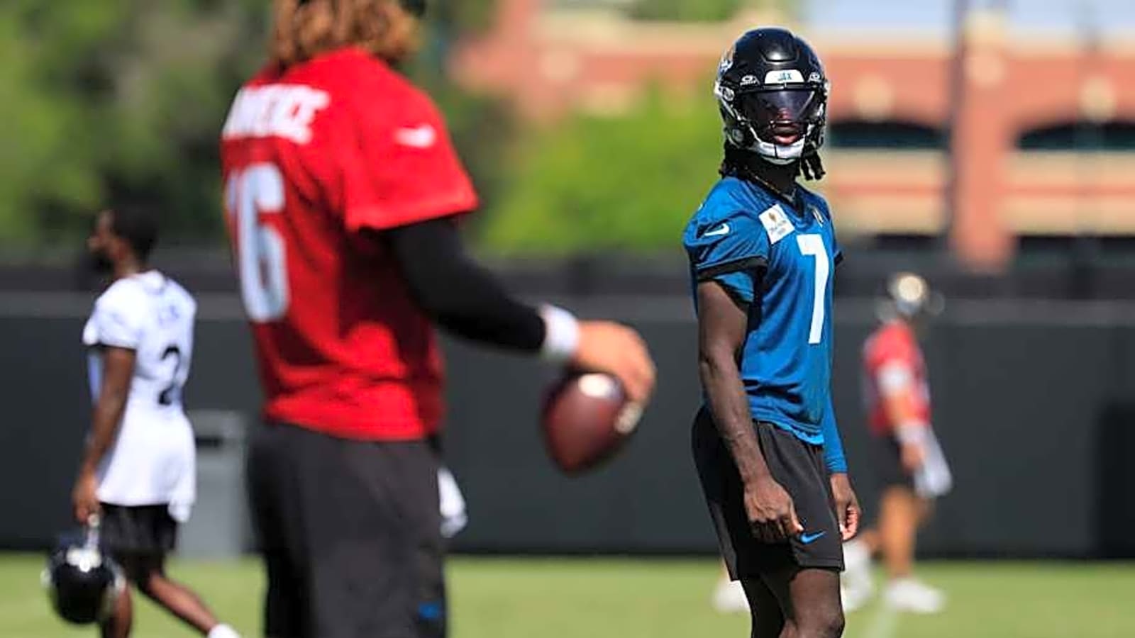 Lawrence Says Summer Workouts With ‘Silent Assassin’ Will Benefit Jaguars
