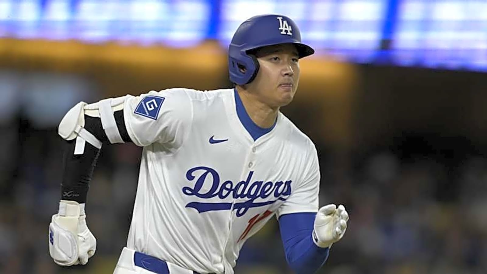 Los Angeles Dodgers' Shohei Ohtani Goes Viral For Awesome Gesture with Teammates