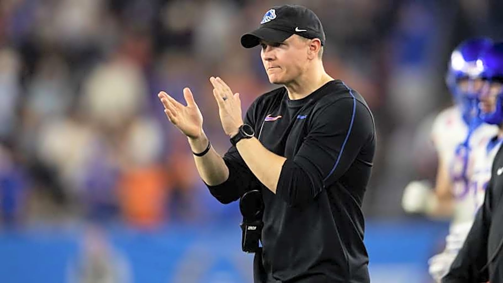 Transfer portal edge rusher commits to Boise State