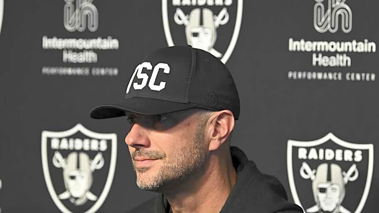 Who Do Raiders Take in Early 3-Round Mock?