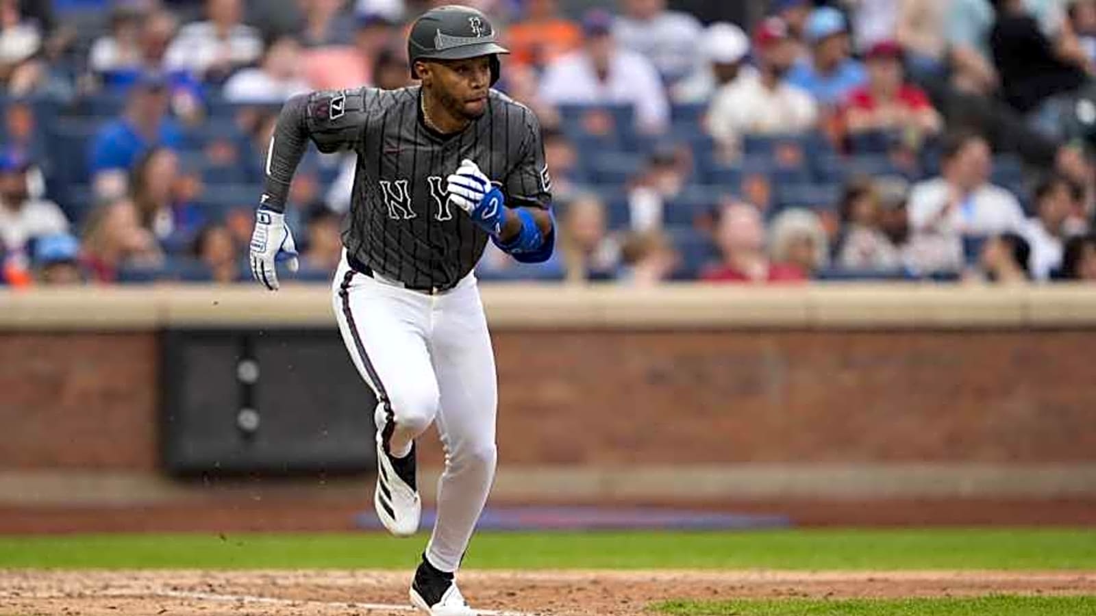 New York Mets reunite with outfielder on minor league deal