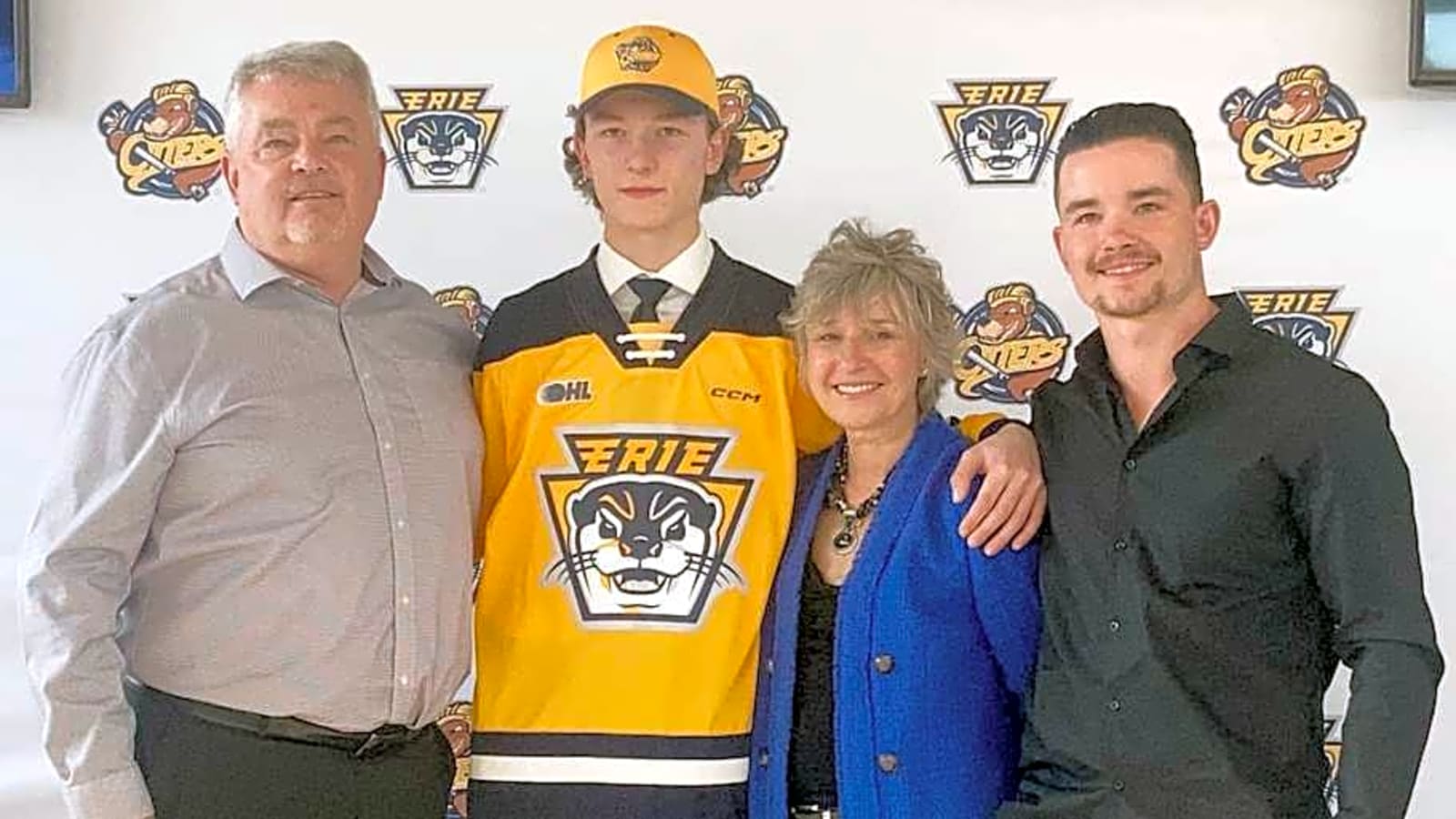 Islanders Select Matthew Schaefer With First Pick in NHL Draft