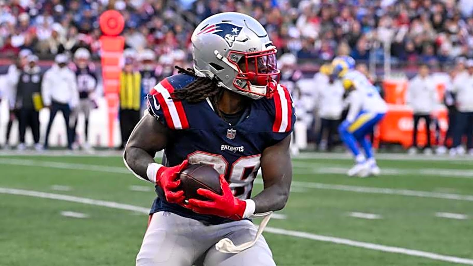 Rhamondre Stevenson Reveals Key to Success Under Patriots&#39; OC