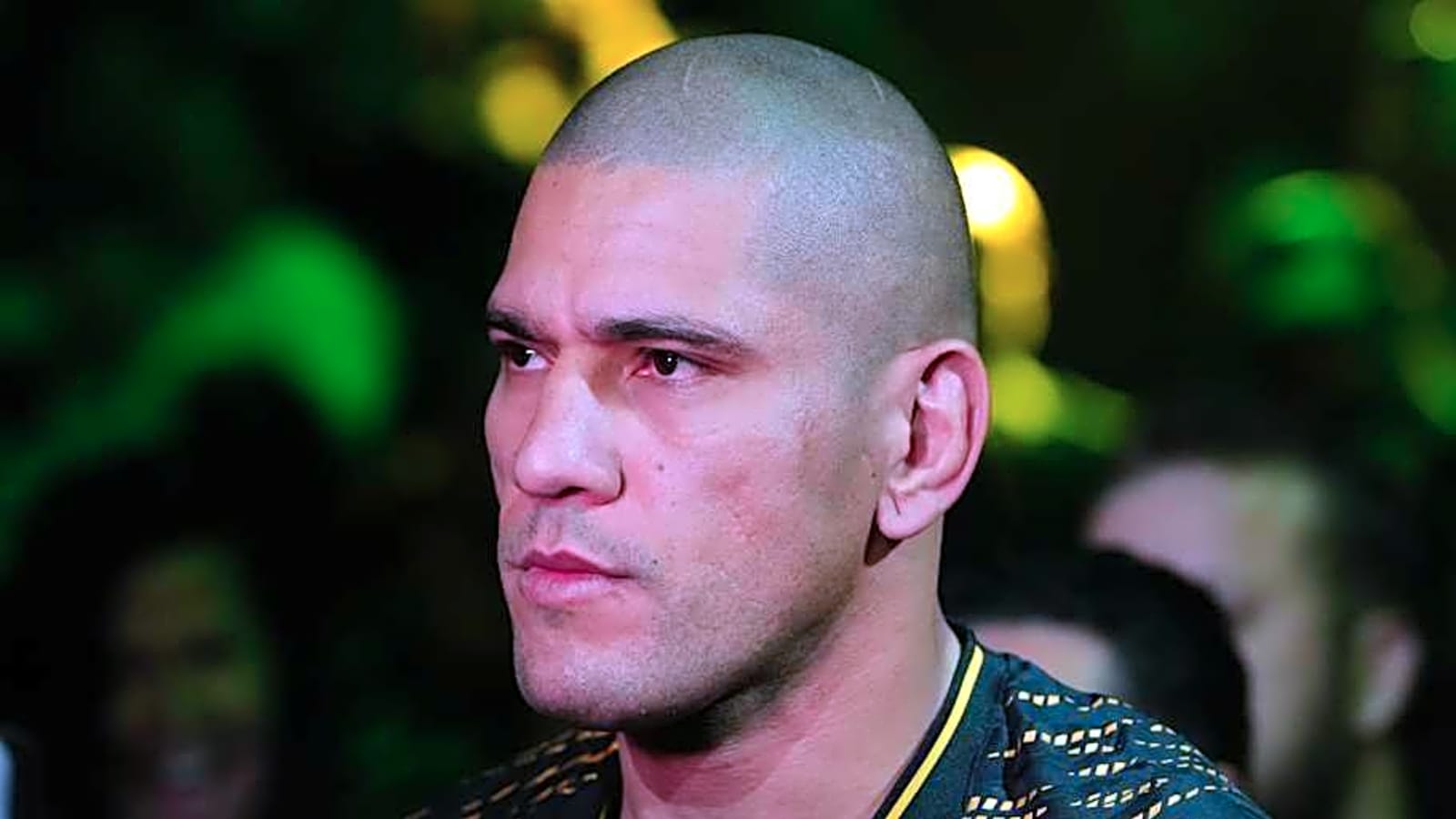 Alex Pereira trains with UFC’s hottest team as fans await return fight news