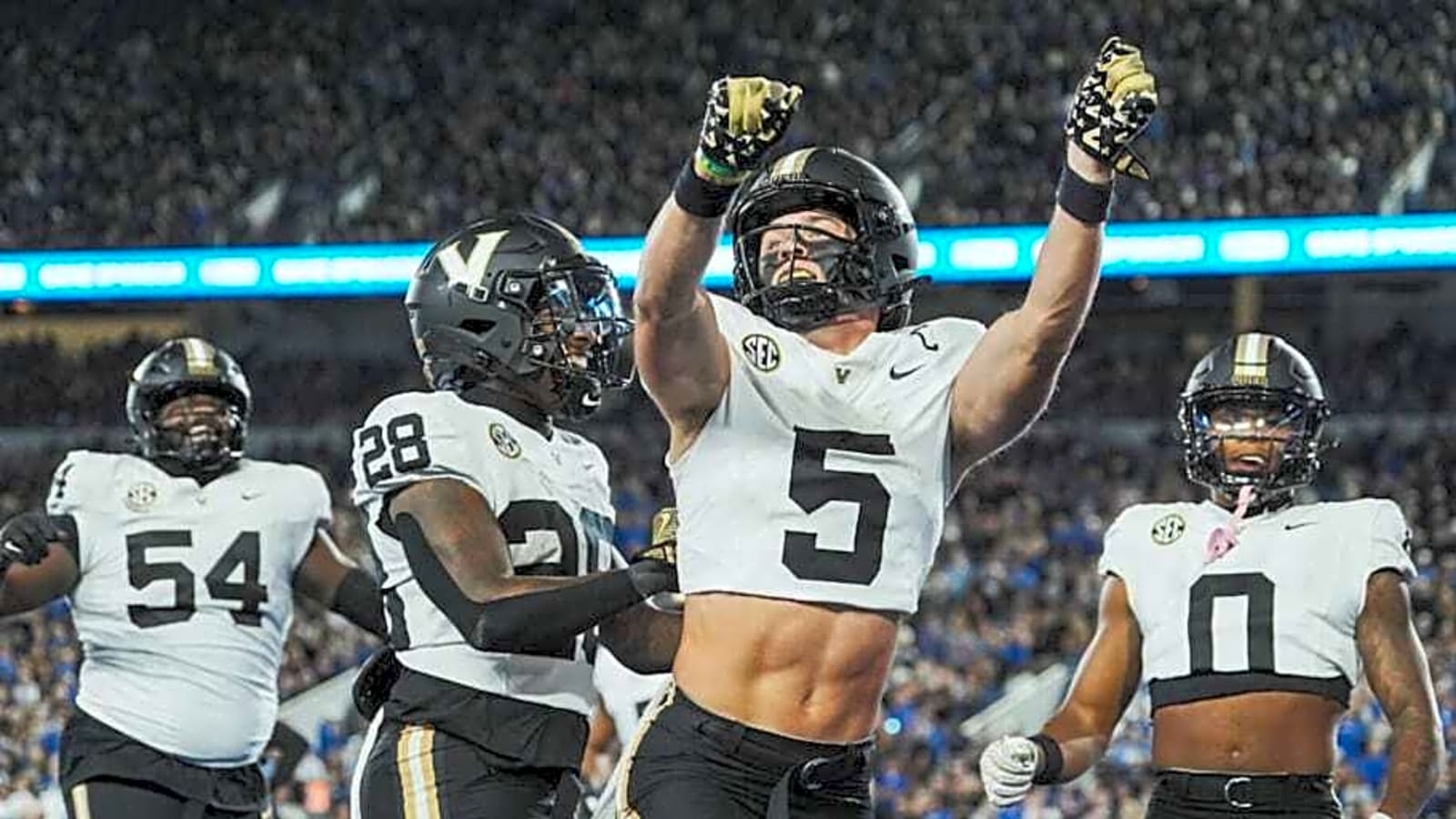 How Richie Hoskins Earned Starting Role Despite Vanderbilt&#39;s Receiver Additions