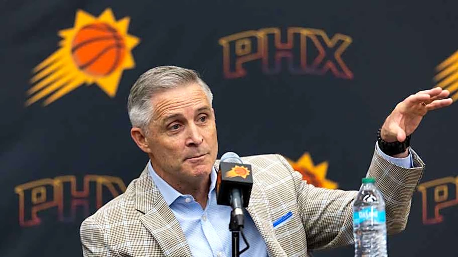  Phoenix Suns Reportedly Trade For 3-Year NBA Player