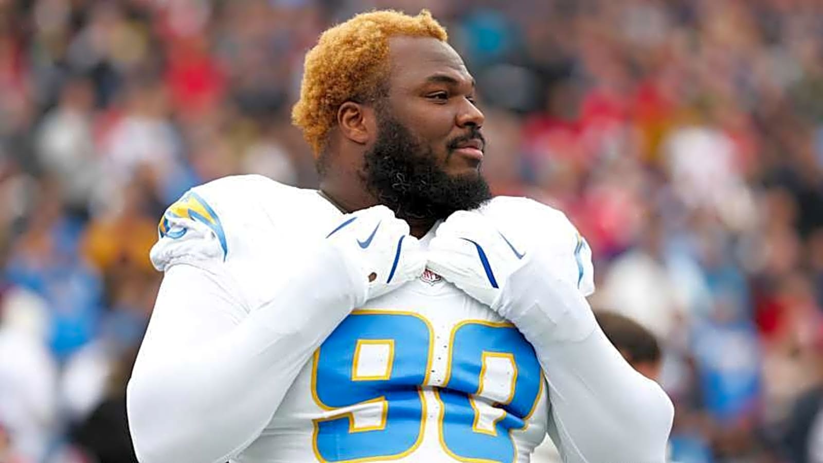 Chargers&#39; Teair Tart savagely dunks on the Chiefs after slapping Travis Kelce