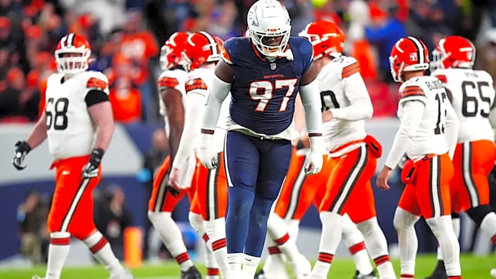 Broncos HC Pays Compliment to Veteran DL Malcolm Roach
