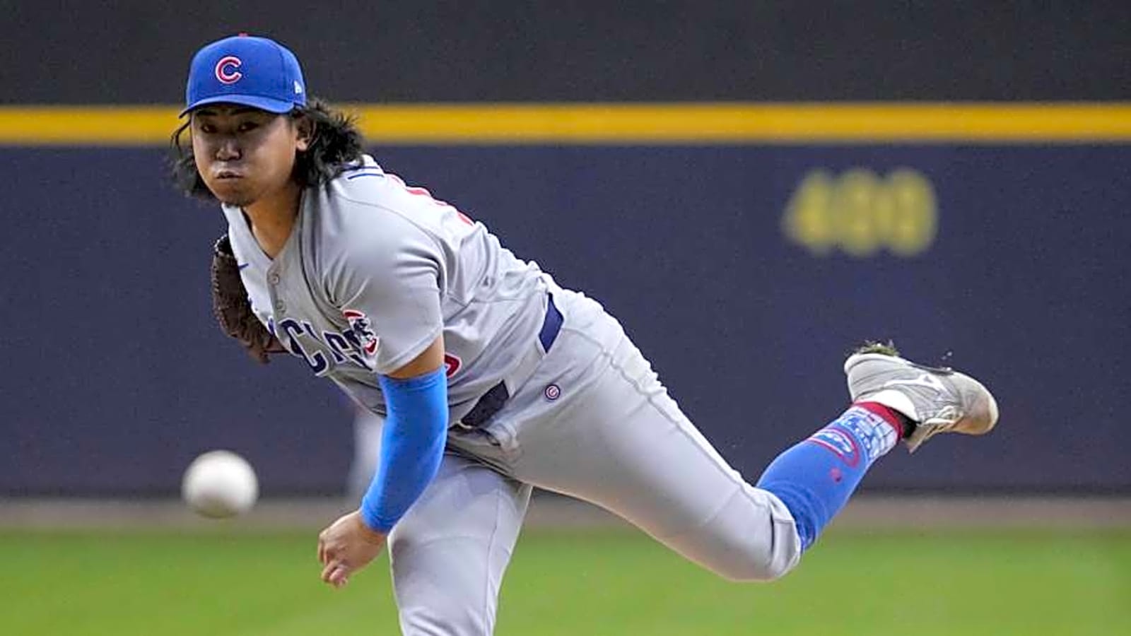 Chicago Cubs Superstar Leaves Game with Limp After Covering First Base