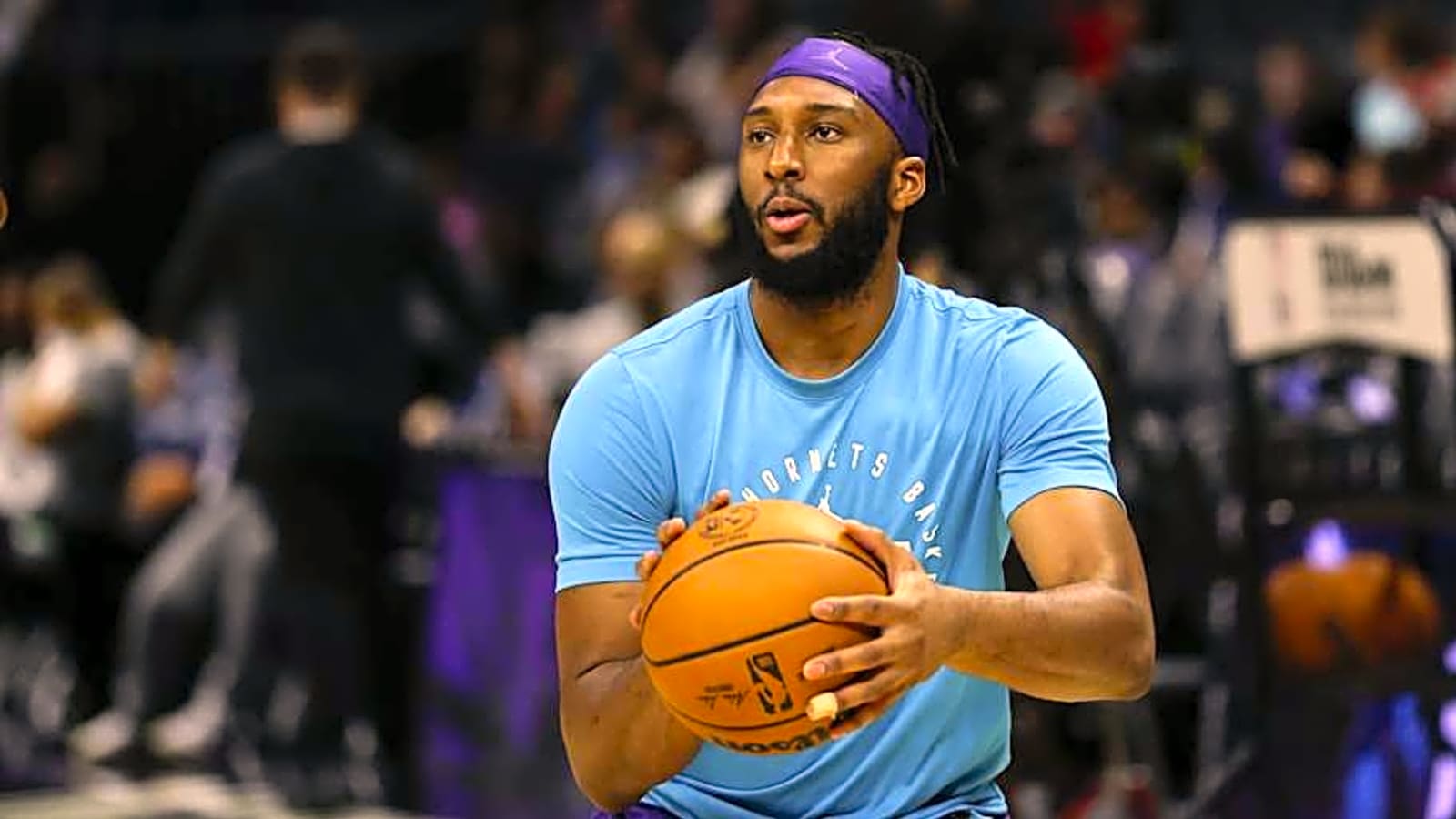 Hornets Releasing Former Suns Forward