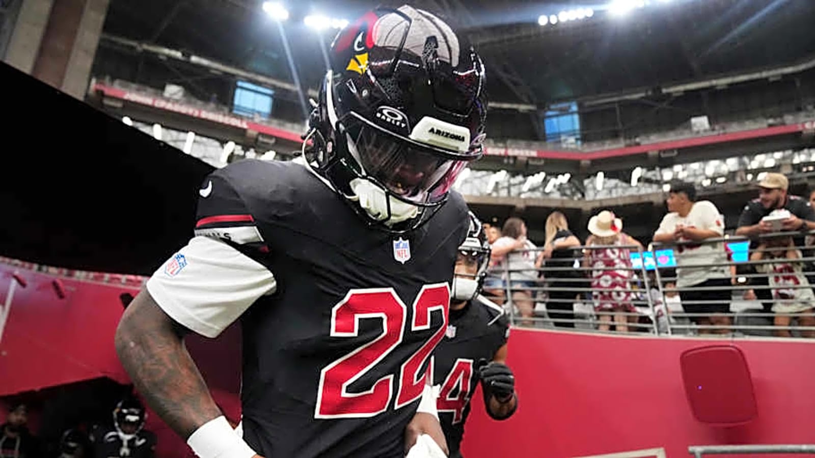 Titans Sign Three Players in Free Agency Frenzy