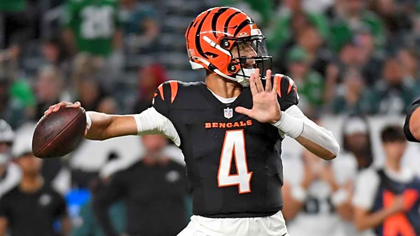 Vikings pull ultimate 4D chess move by signing ex-Bengals QB before Week 3