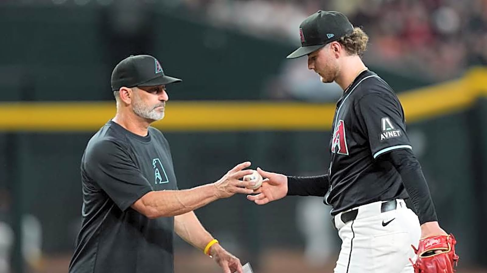 Diamondbacks Pitcher Gives Strong Take on Manager Torey Lovullo