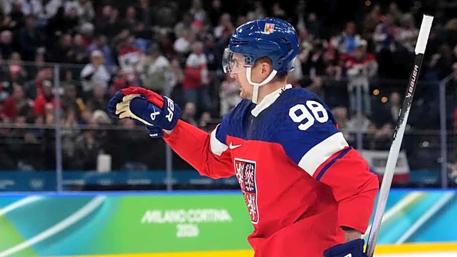 Canada Survives Scare from Czechia to Reach Semifinals