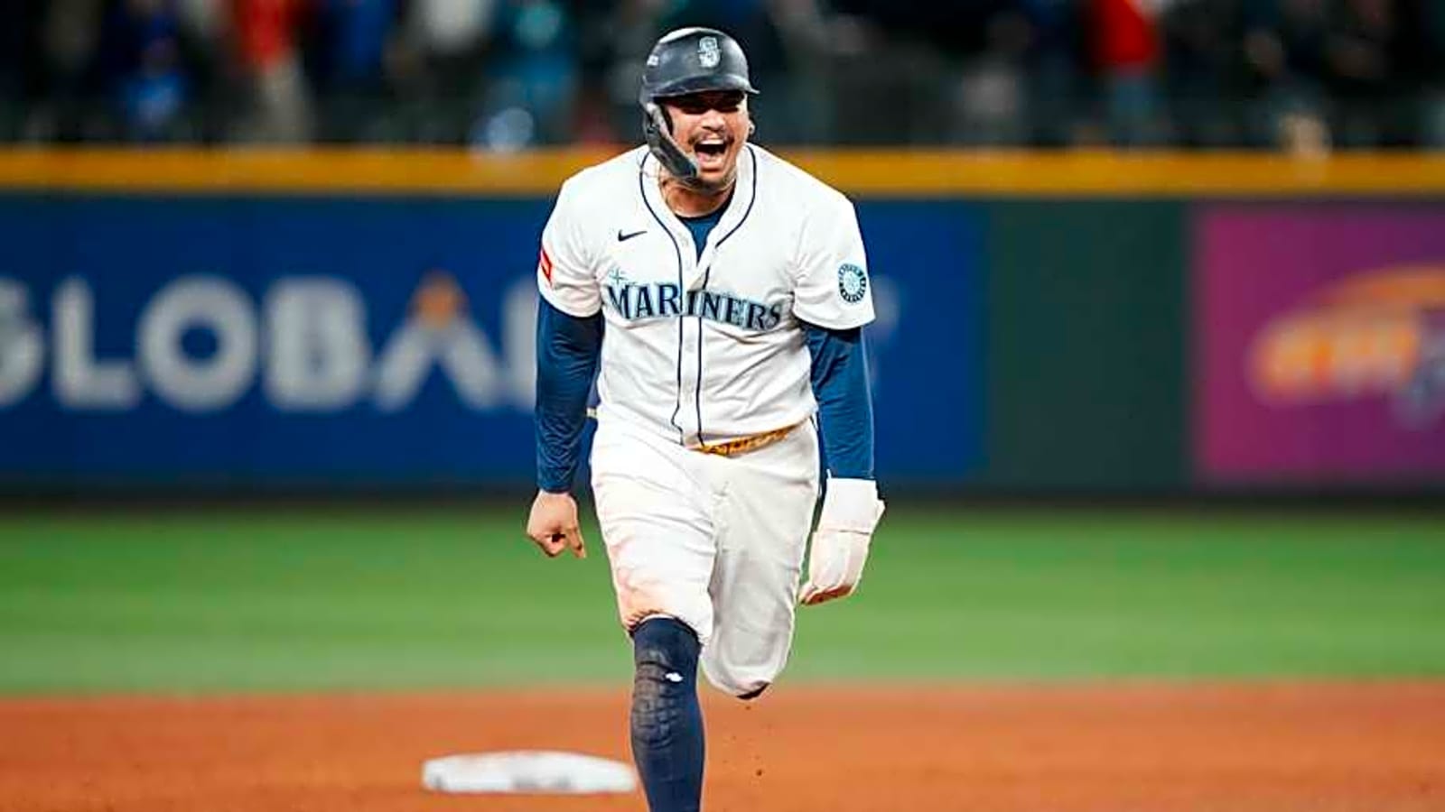 Mariners May Not Lose Key Sluggers, Including Josh Naylor
