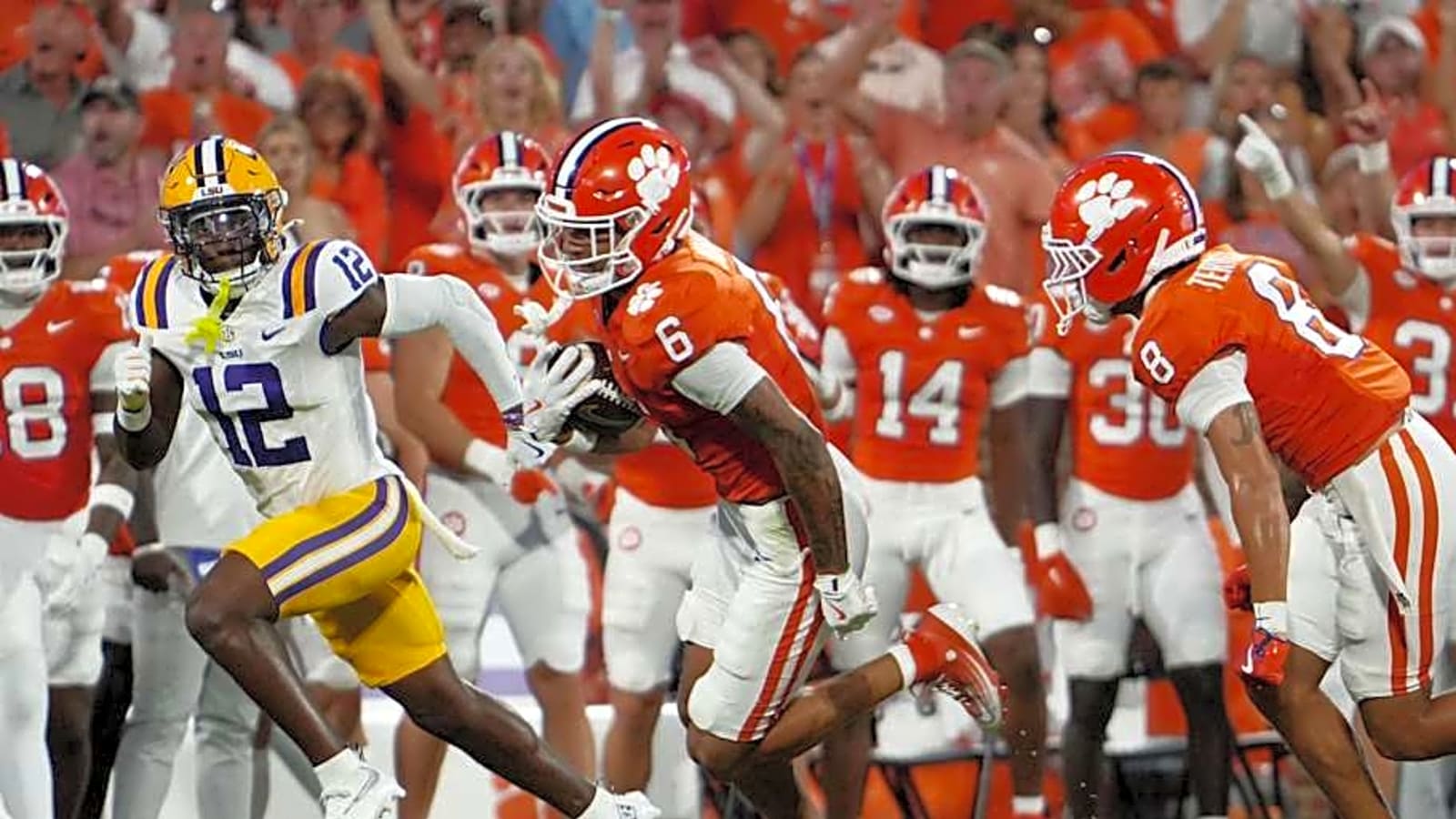 Clemson WR Receives High Praise Following LSU Loss