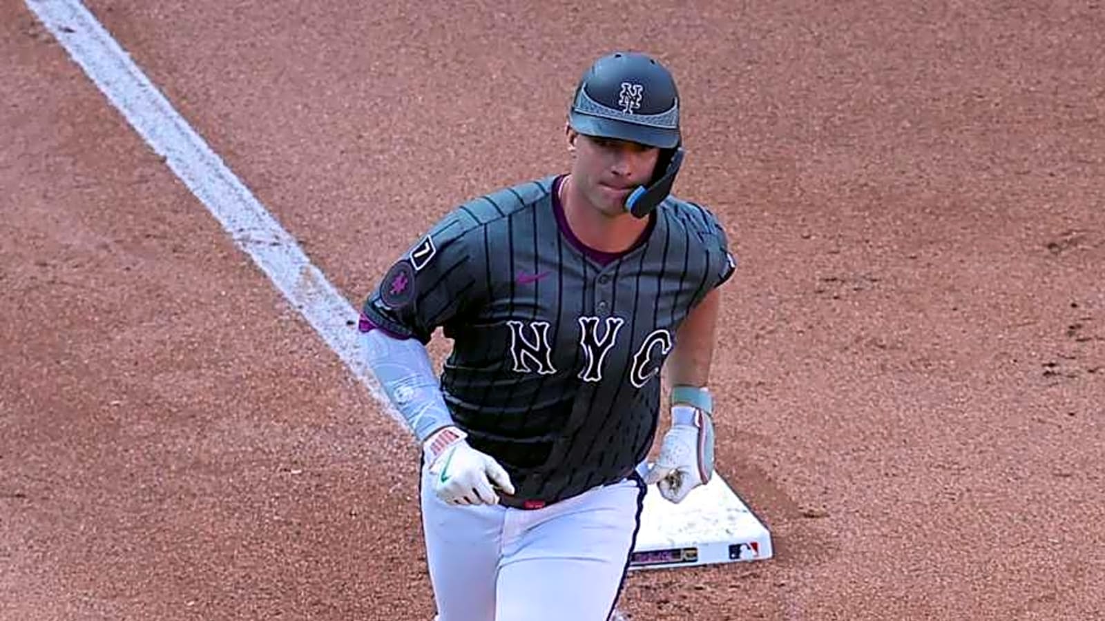 Pete Alonso Continues to Move to the Top of New York Mets History with Latest Blast