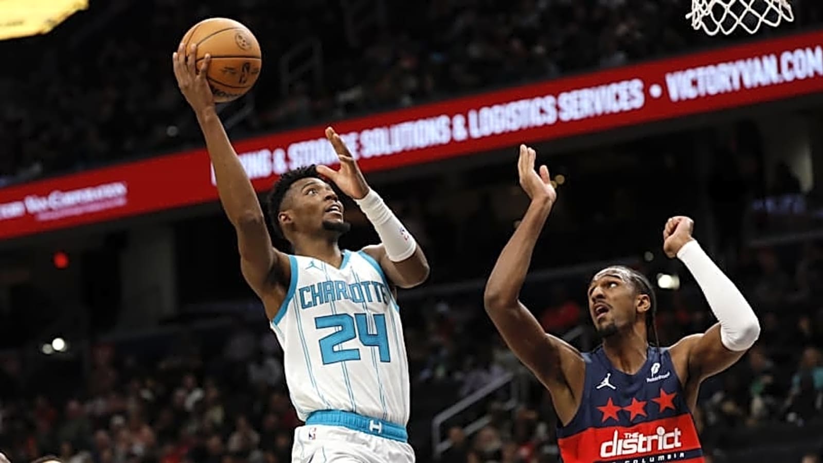 What is the Charlotte Hornets&#39; ceiling and floor for the 2025-26 NBA season?