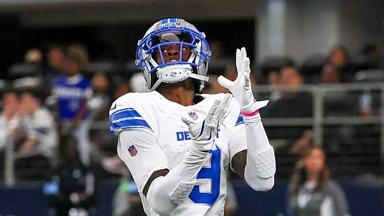 Jameson Williams Photo With Texas Quarterback Turning Heads