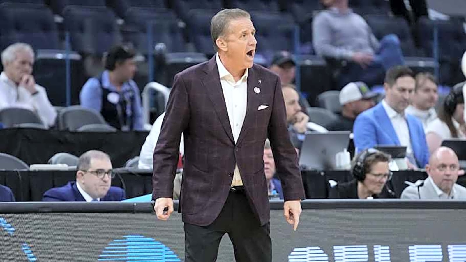 HOF Coach&#39;s Stance on Portal Tampering Aligns With MSU&#39;s Izzo&#39;s