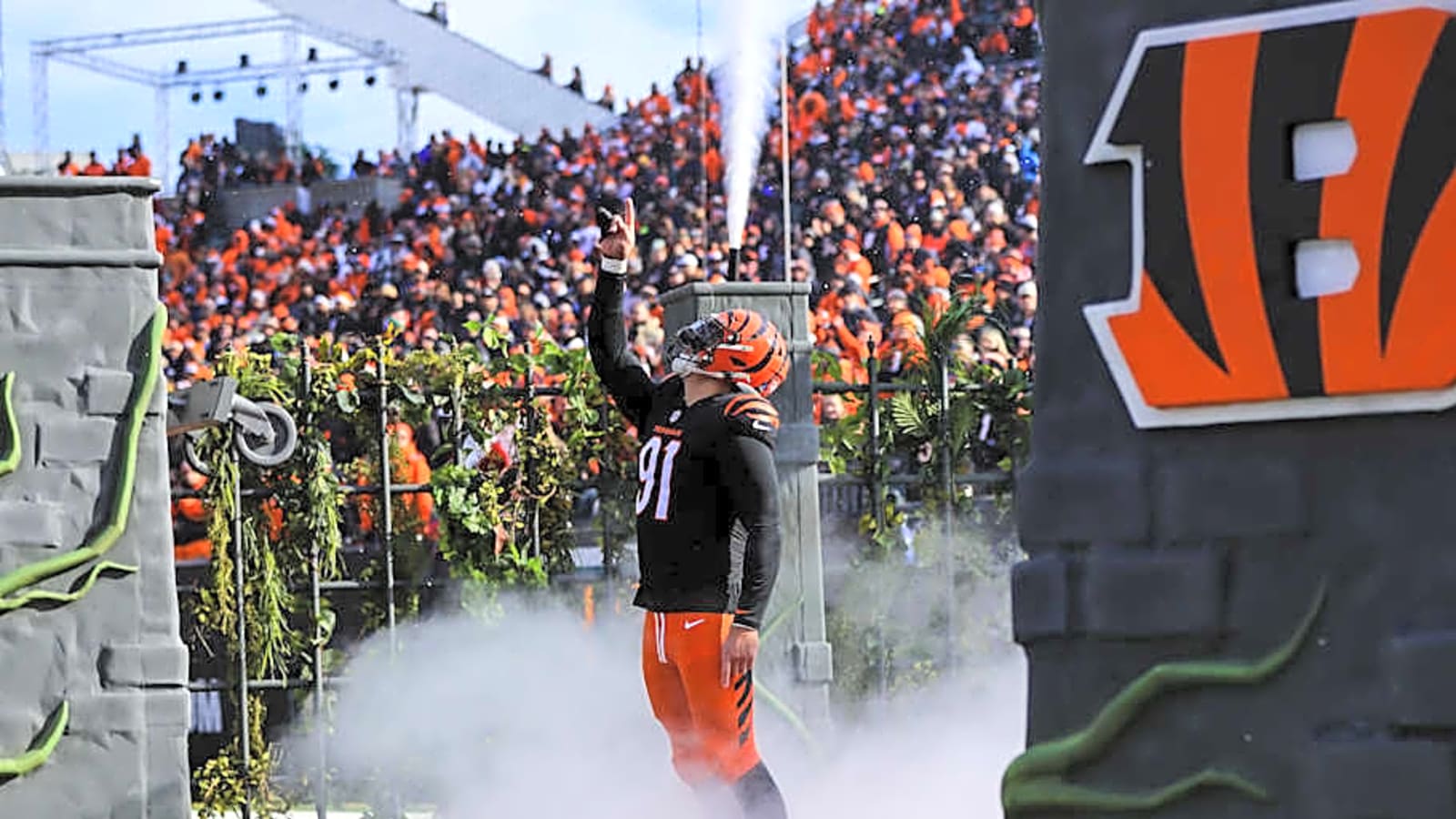 Bengals&#39; Trey Hendrickson asking price underscores how moronic trading him really is