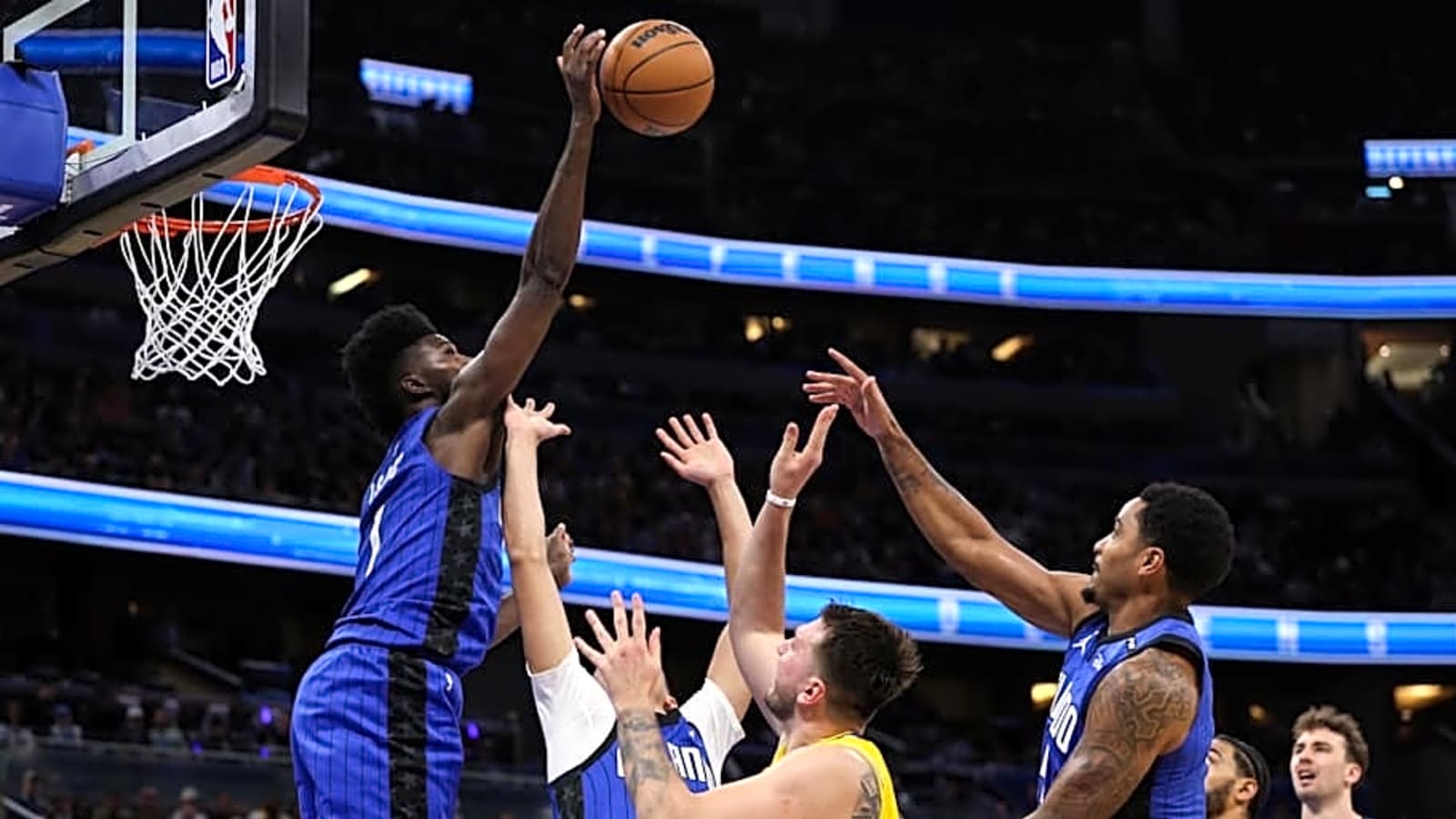 Los Angeles Lakers Could Pursue Orlando Magic Defensive Anchor