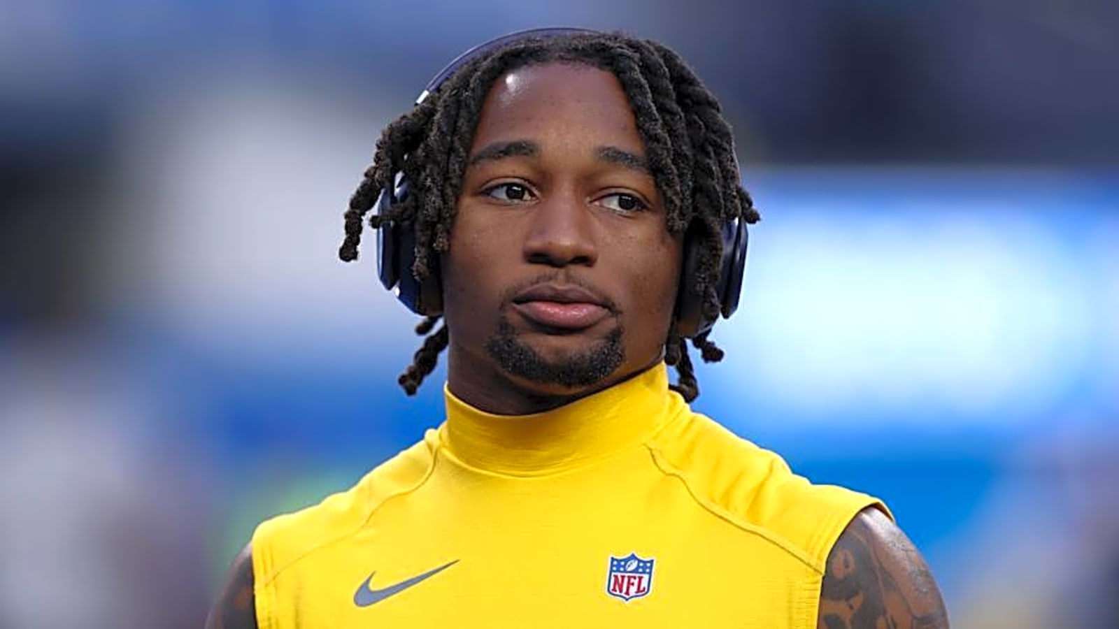 Marquee Chargers free agent loses ideal landing spot in most absurd way possible