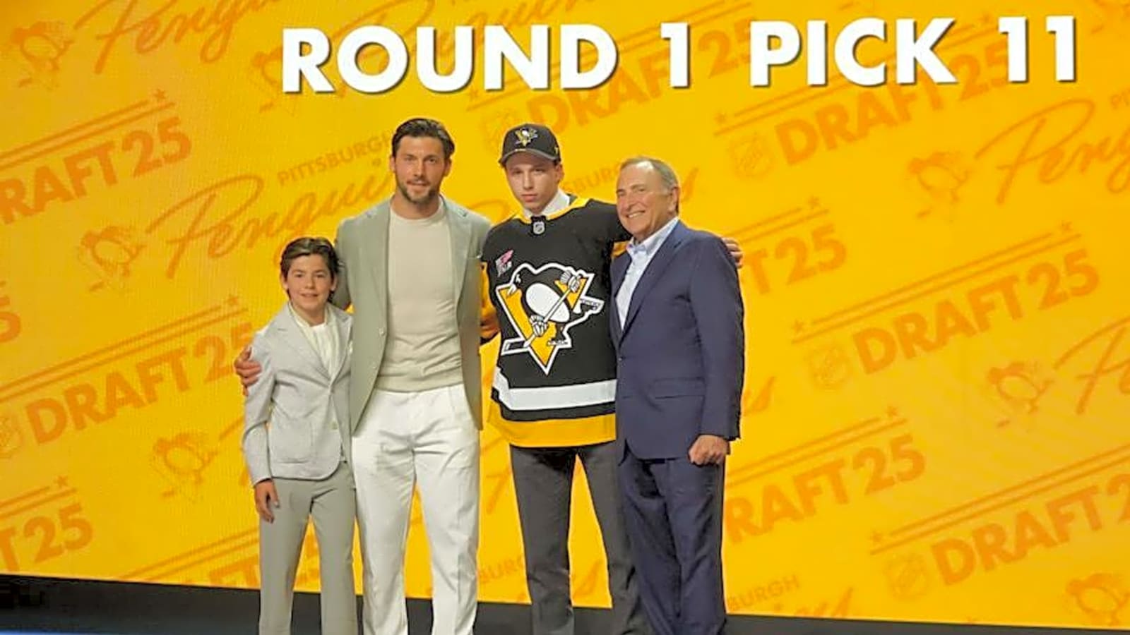 Penguins Chasing Top 2026 Draft Pick