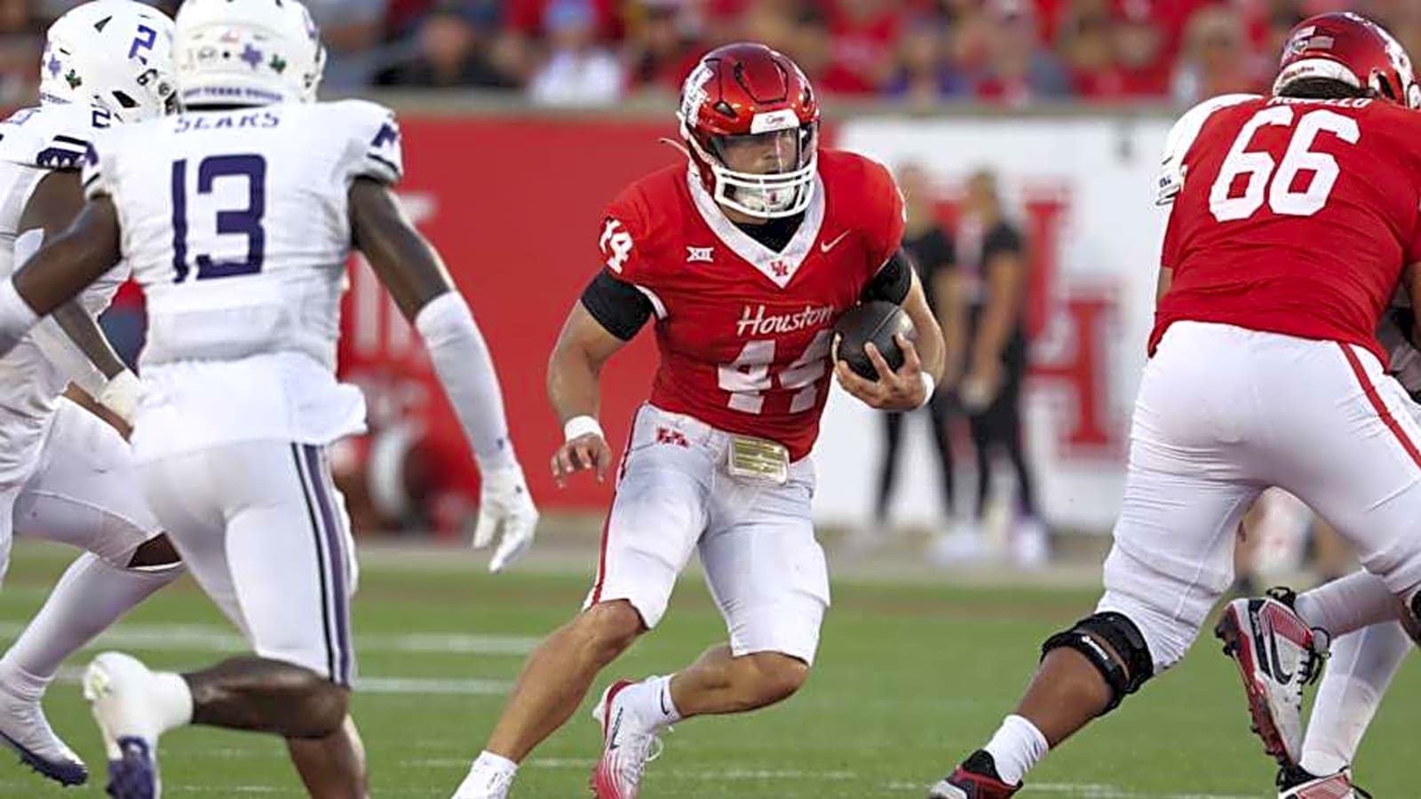 Both Defenses Holding Strong at Halftime In Houston Cougars vs Rice Owls