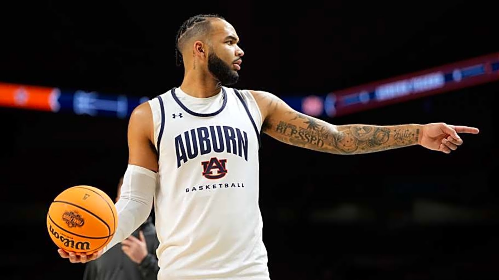Johni Broome Sends Message to 76ers Fans