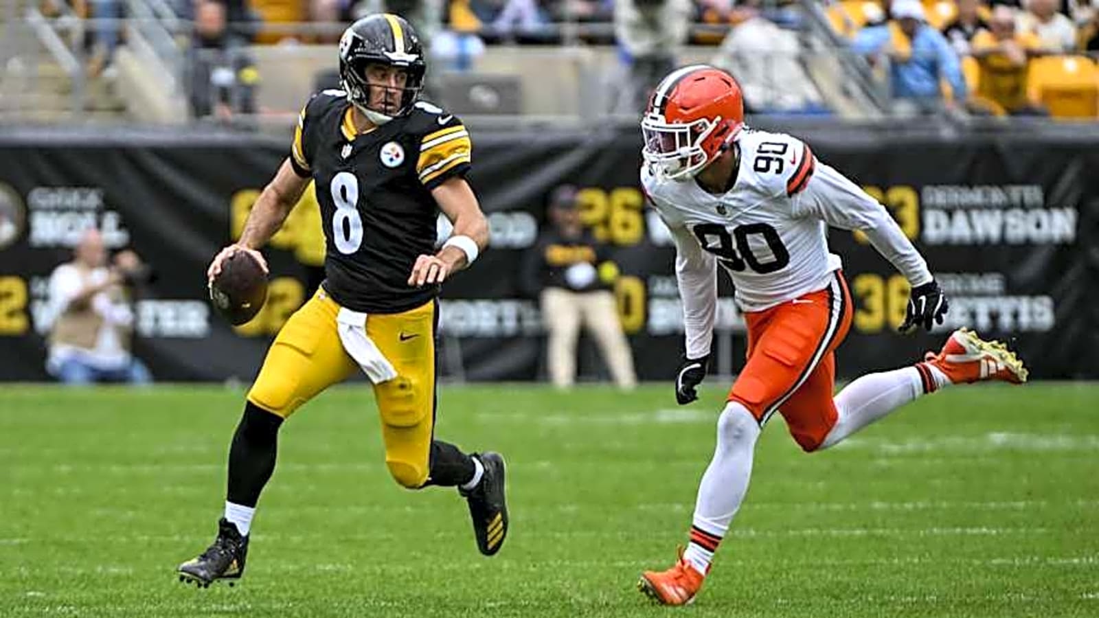 Eagles Sign Former First-Round Edge Rusher