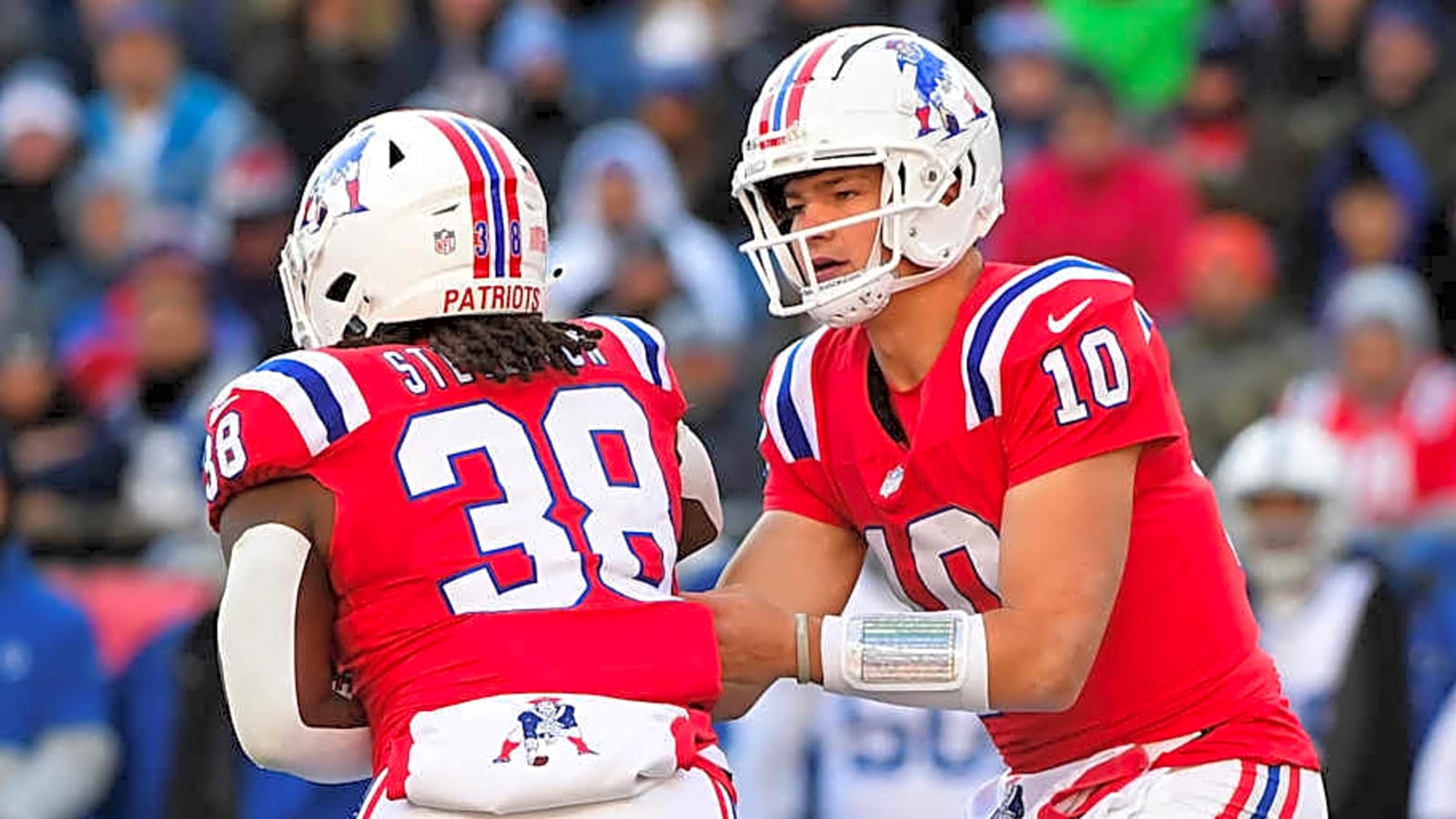 Patriots To Wear Throwback Uniforms vs. Steelers