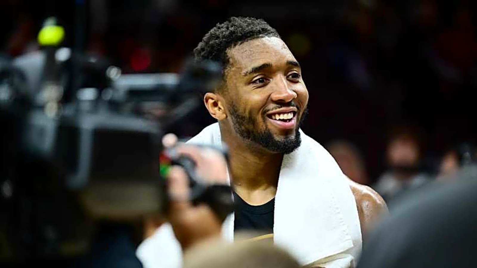 Western Team Could 'Aggressively' Pursue Donovan Mitchell This Offseason