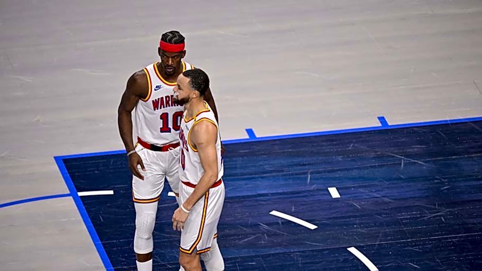 Jimmy Butler&#39;s Custom Steph Curry Jersey Goes Viral