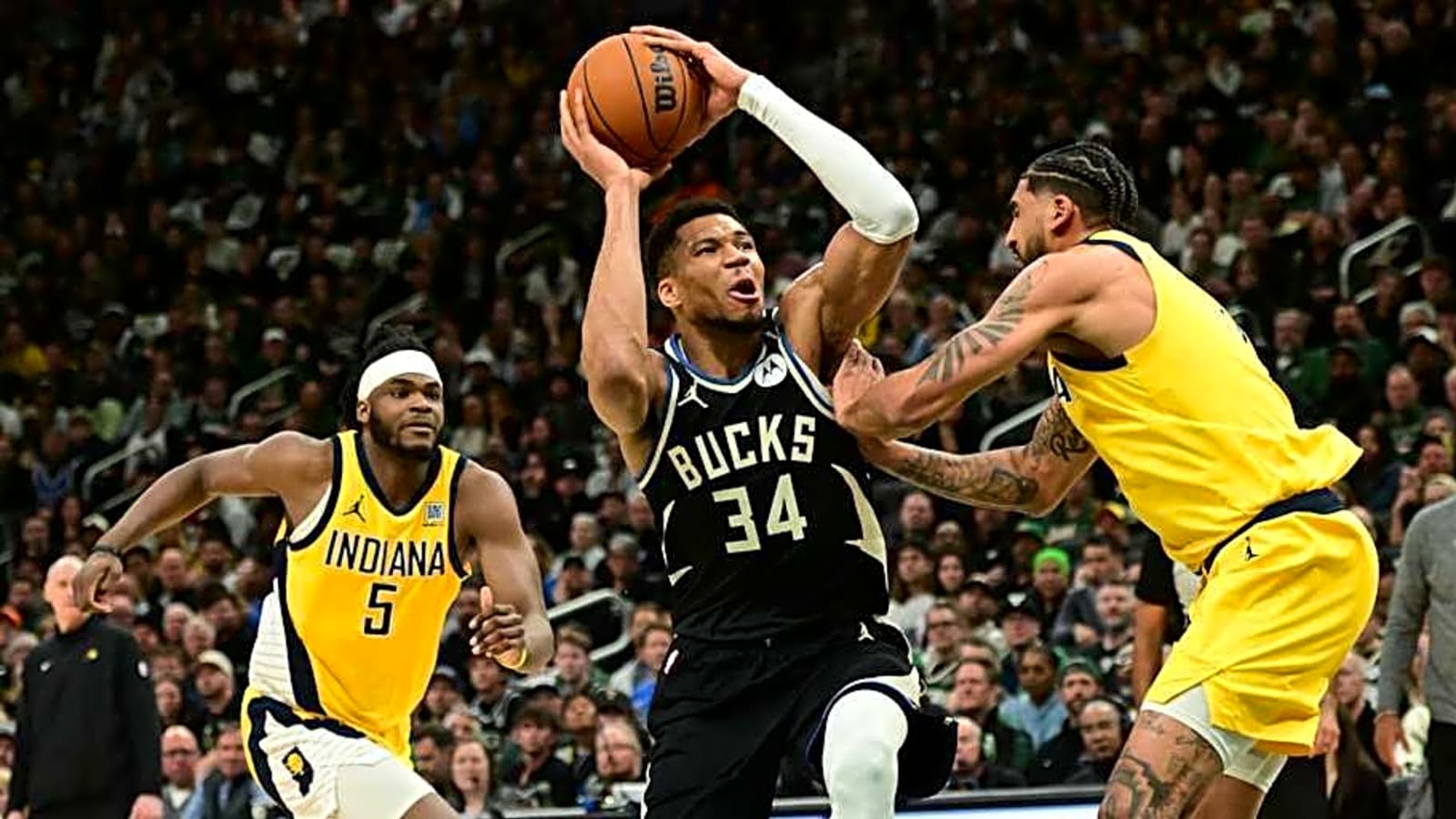 NBA Insider Shoots Down Latest Bucks&#39; Giannis Antetokounmpo Rumor