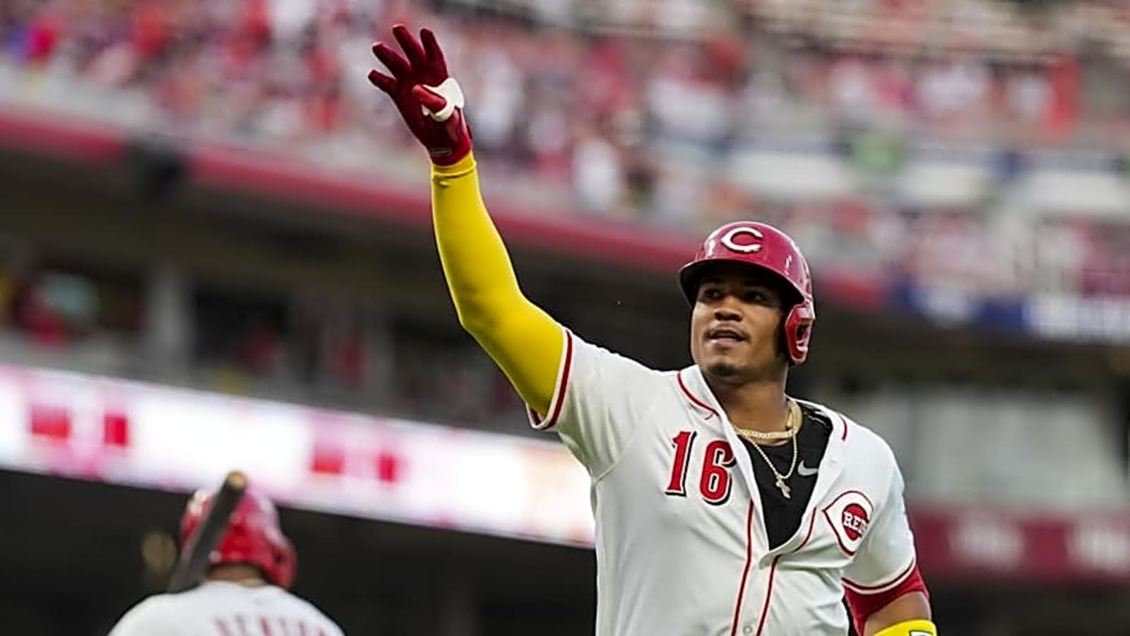 Reds Reveal New Jersey Numbers for Two Players in 2026