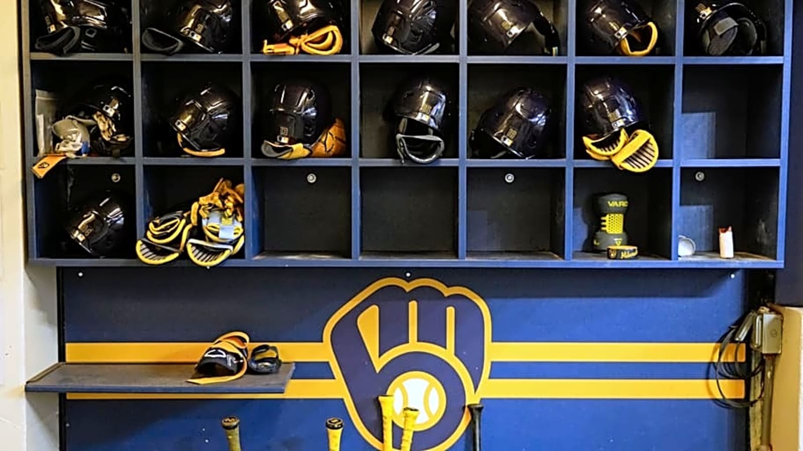 Brewers Have Fastest-Rising Prospect In Baseball Right Now