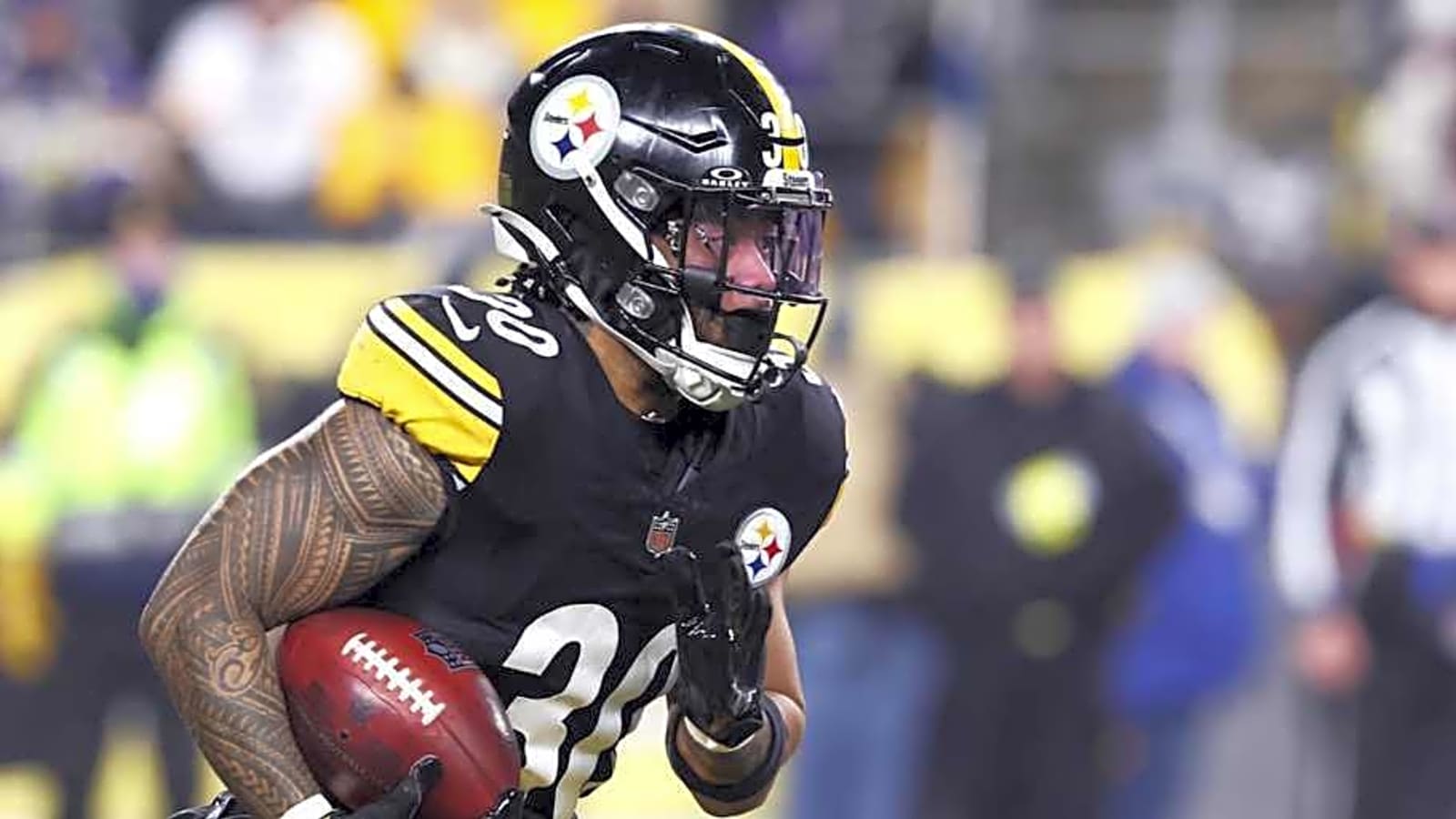 Steelers RBs Steal Show in AFC North Championship