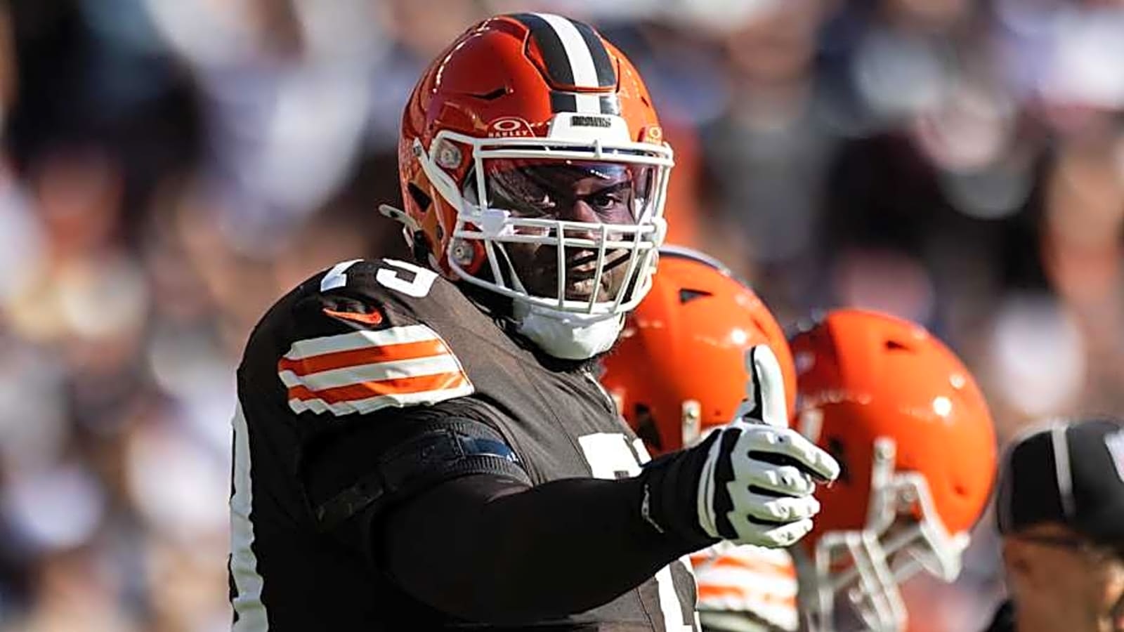 Dawand Jones makes a big change ahead of make-or-break season with Browns