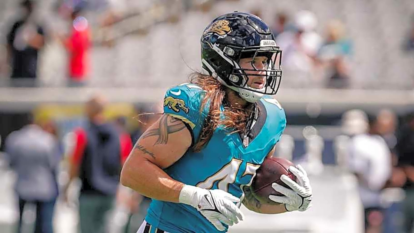3 Instant Observations on Jaguars Re-Signing Dennis Gardeck