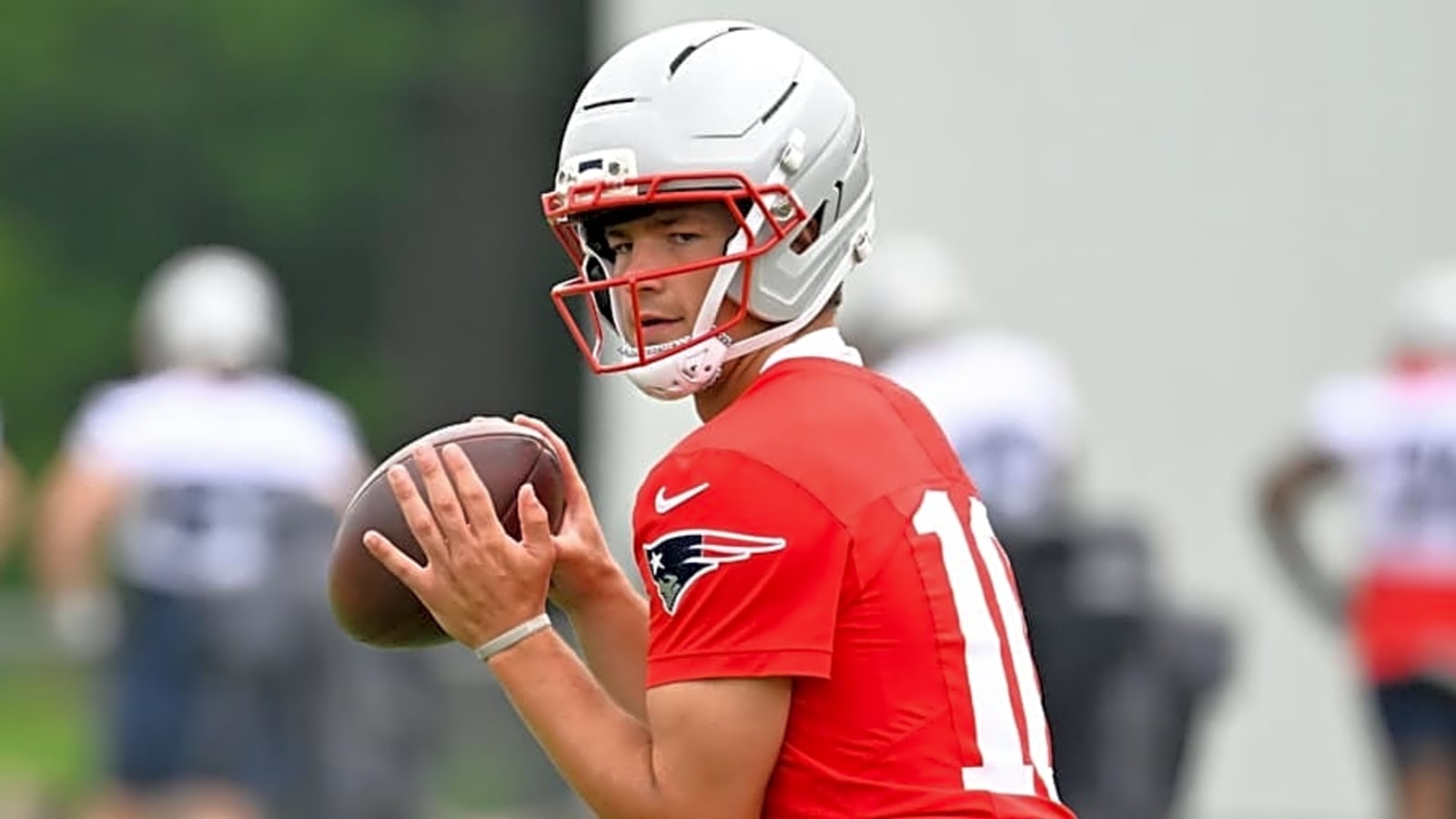 Anonymous Patriots Source Gets Blunt on Drake Maye