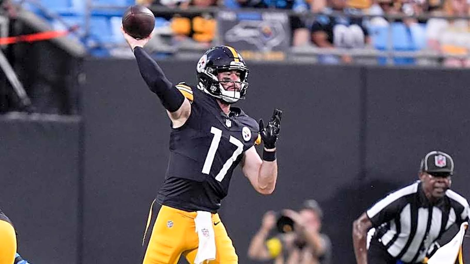 Steelers QB Suffers Injury Before Week 1