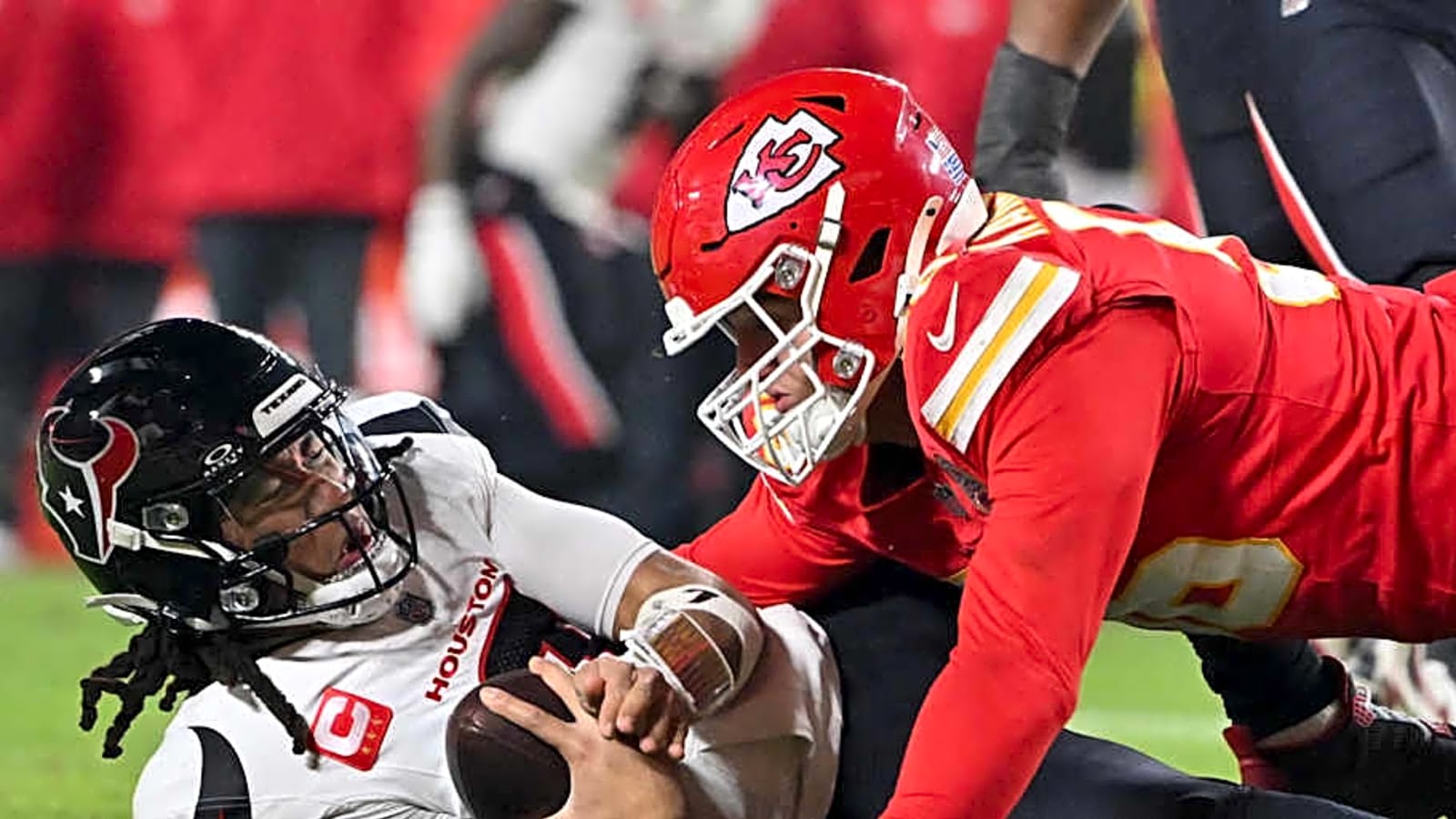 Chiefs Hoping Superhero Lunchpail Mentality Has Bonus Dessert